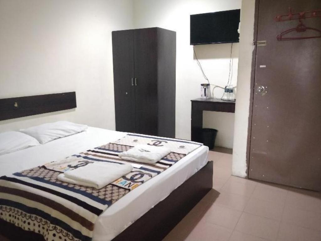 Spot On 89907 Motel Impian Seri Manjung Exterior photo
